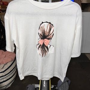 Small white graphic tee